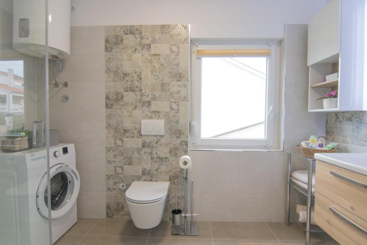 Apartment Neda クルク エクステリア 写真