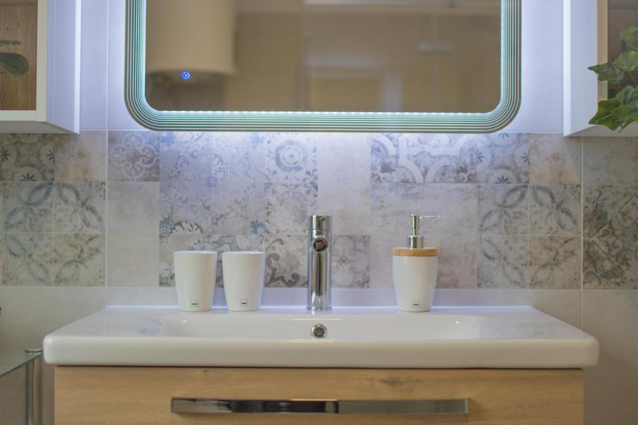 Apartment Neda クルク エクステリア 写真