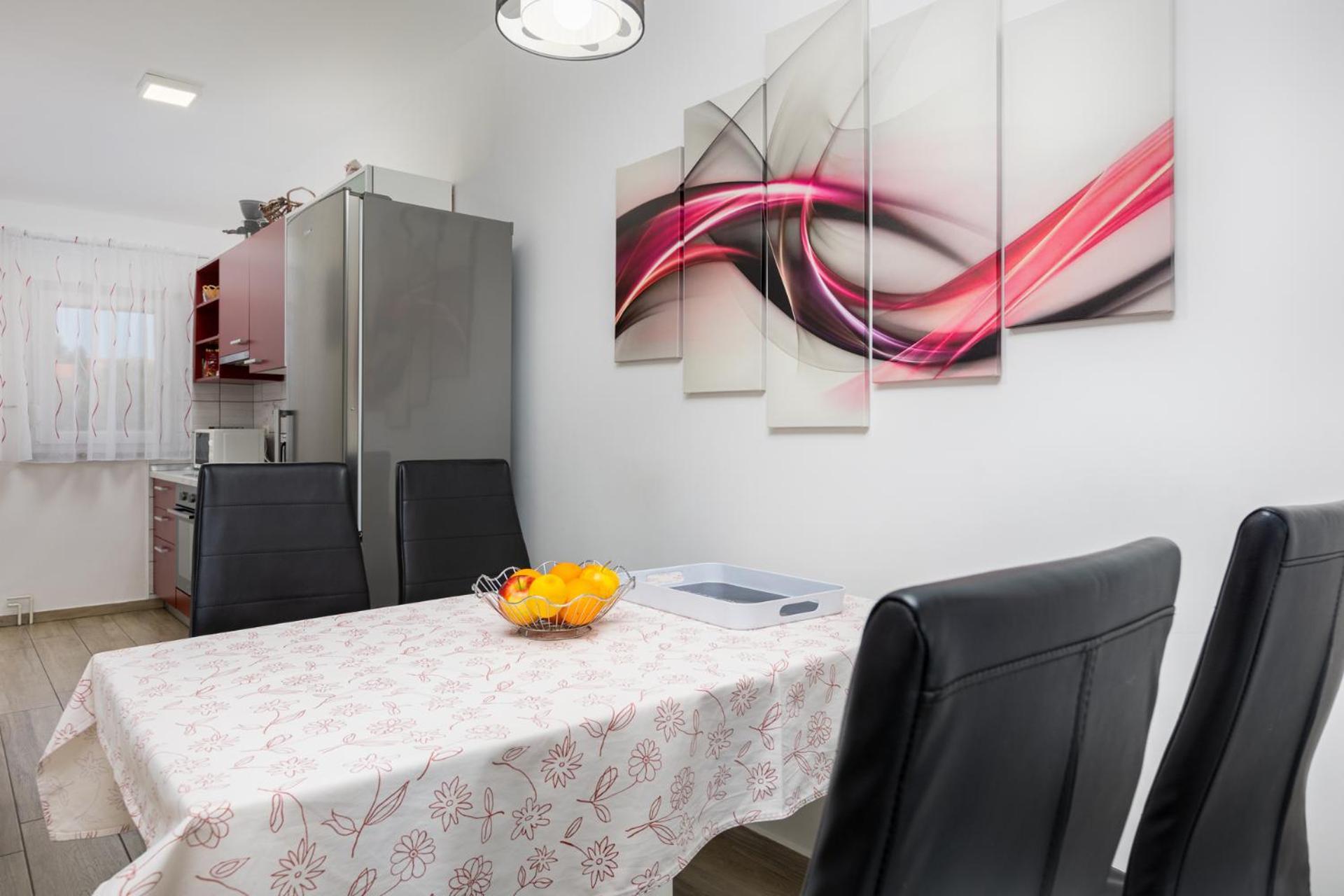 Apartment Neda クルク エクステリア 写真